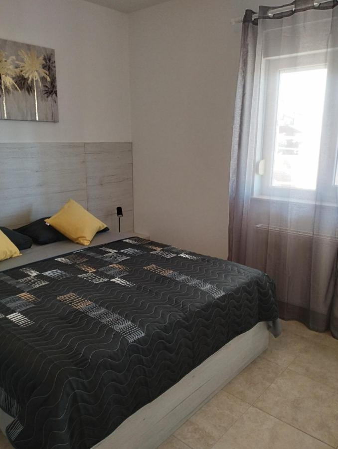 Apartmani Lucica Jezera Exterior photo
