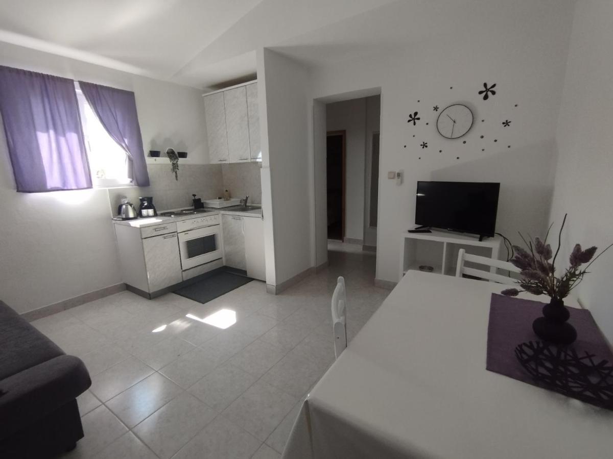 Apartmani Lucica Jezera Exterior photo
