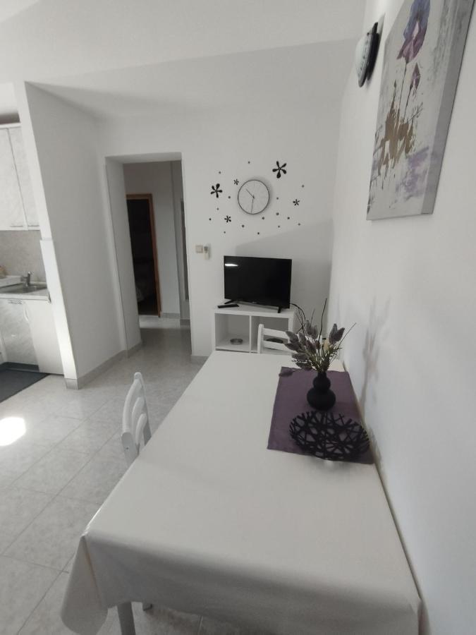 Apartmani Lucica Jezera Exterior photo